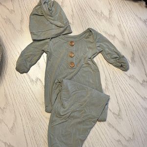 Caden Lane Knotted Gown + Hat